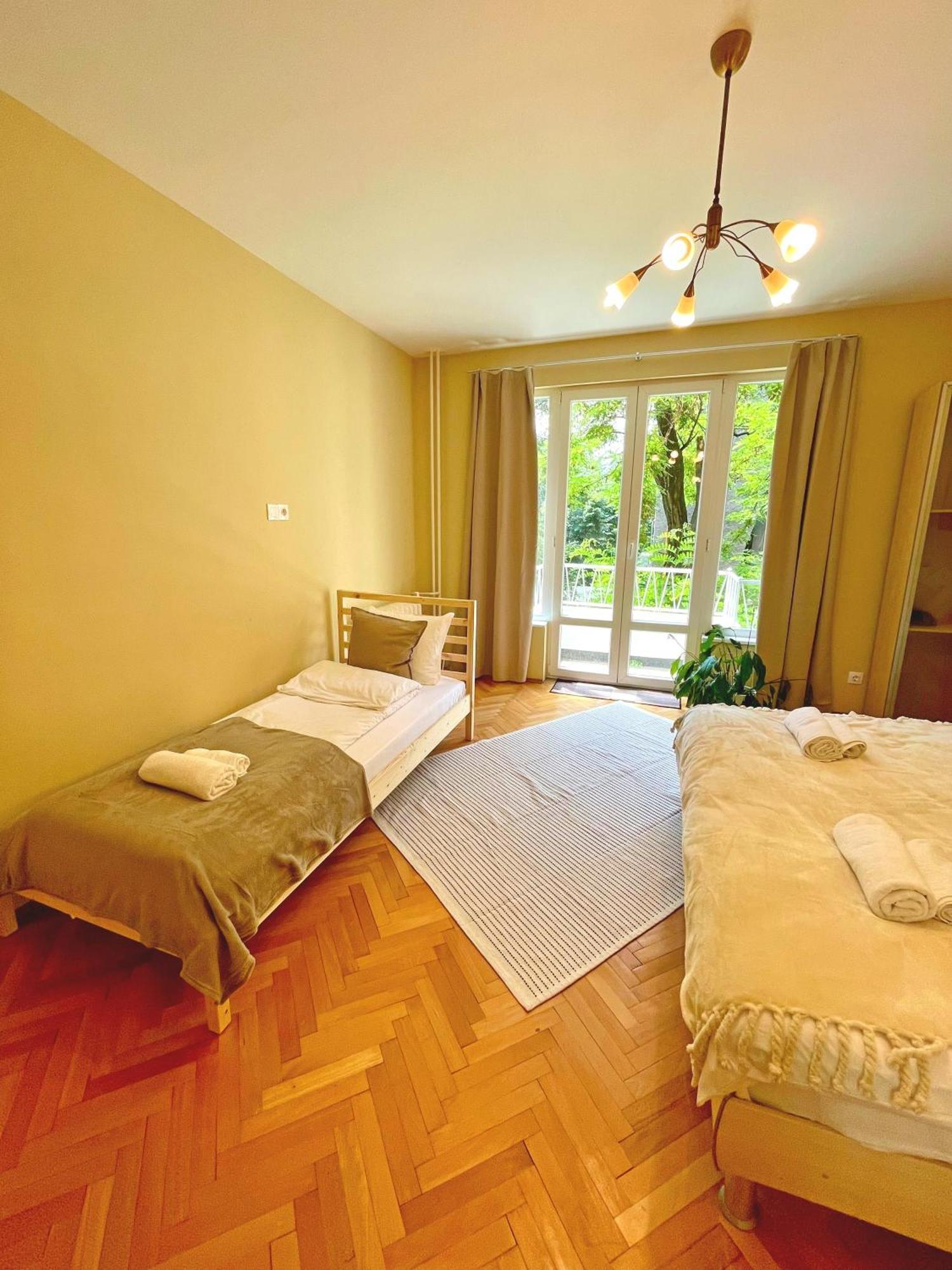 Bohemian Bright & Calm 2br - Center - Private Balcony * Sofia
