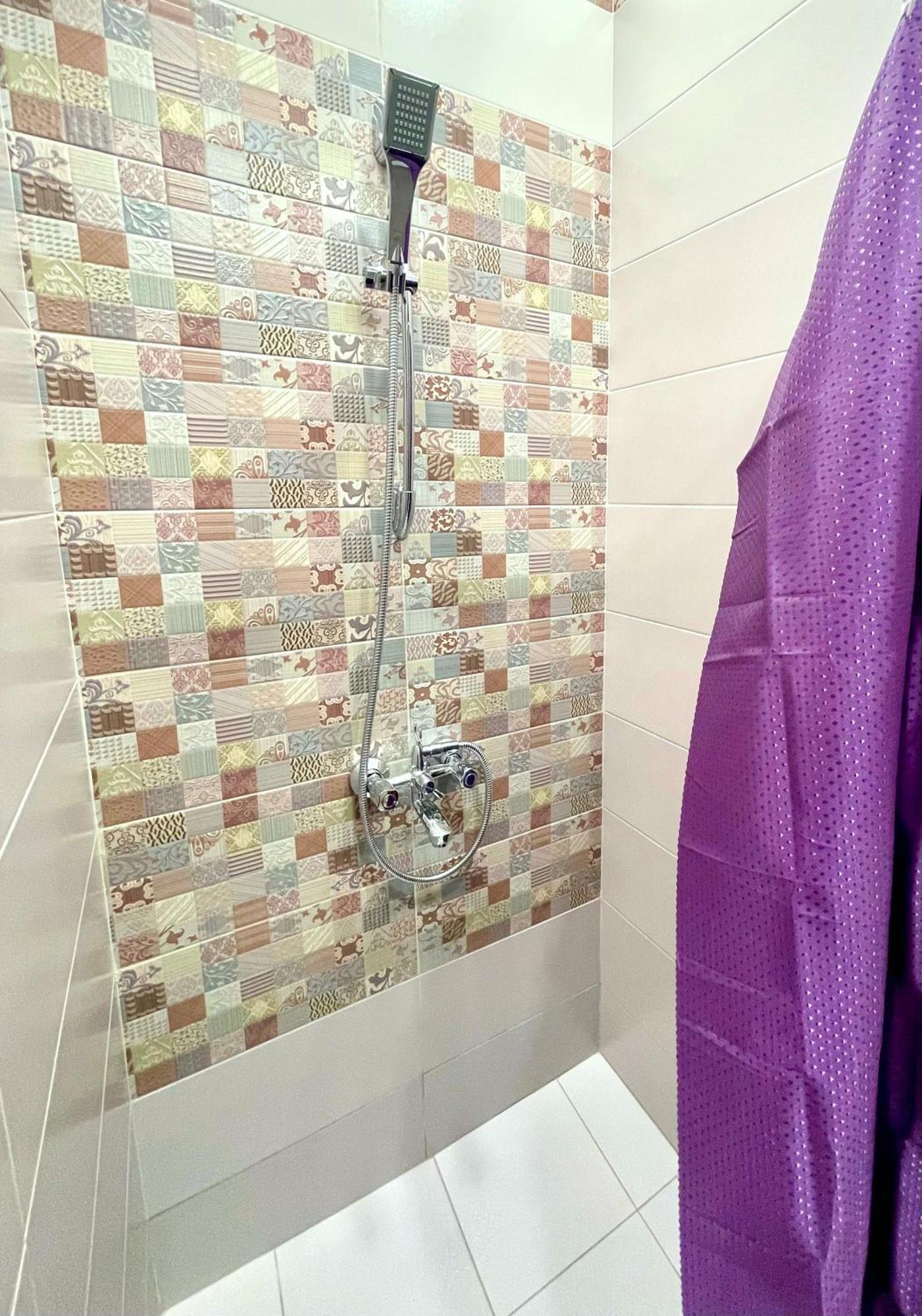 Bohemian Bright & Calm 2br - Center - Private Balcony Apartemen Sofia